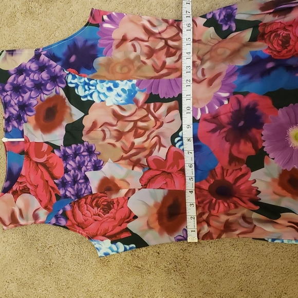 Floral dress 👗 😍 NWOT - Picture 4 of 5